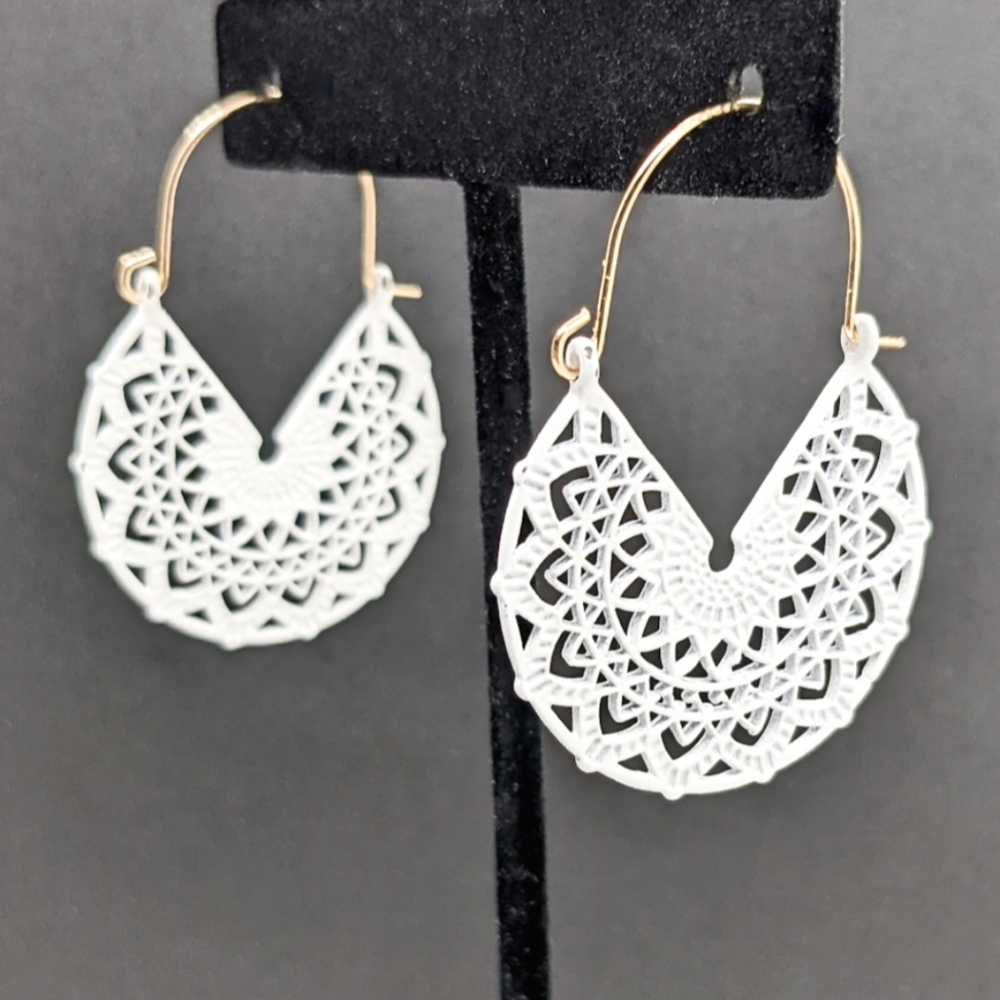 Flower Pattern Hoop Earrings